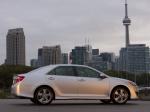 Toyota Camry SE 2011 года